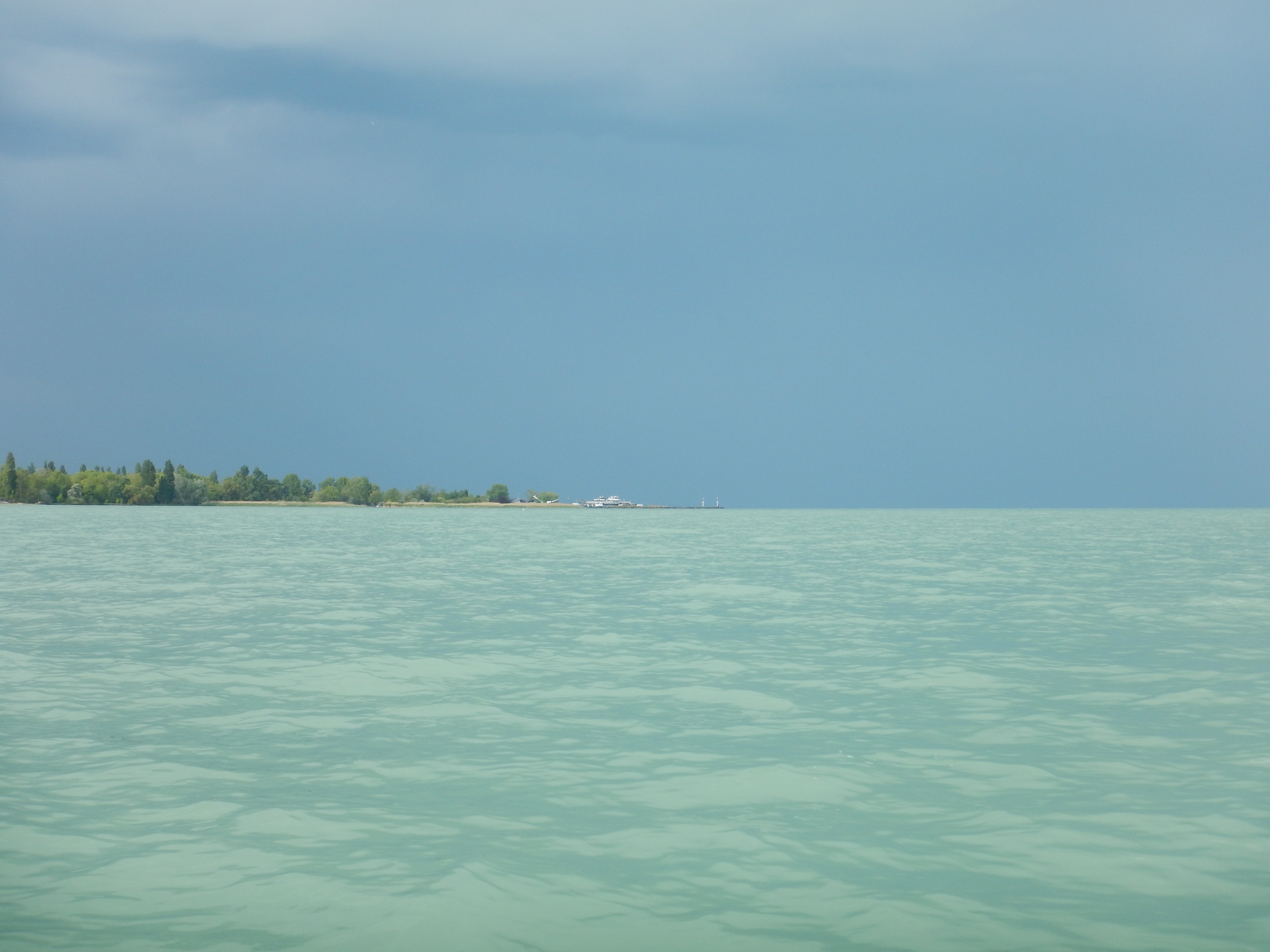 Vihar előtt a Balatonon